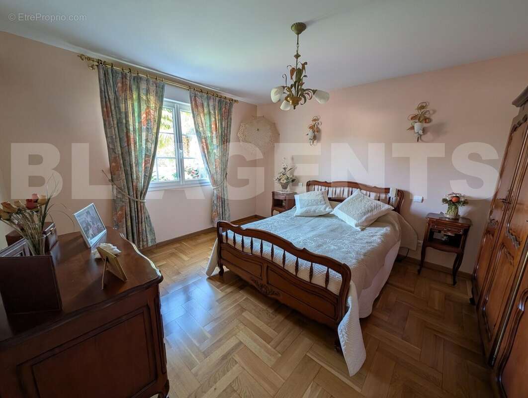 LEGANGNEUX I LANGLAIS CHRISTELLE CONSEILLER IMMOBILIER SPAY BL AGENTS  (1) - Maison à ROEZE-SUR-SARTHE