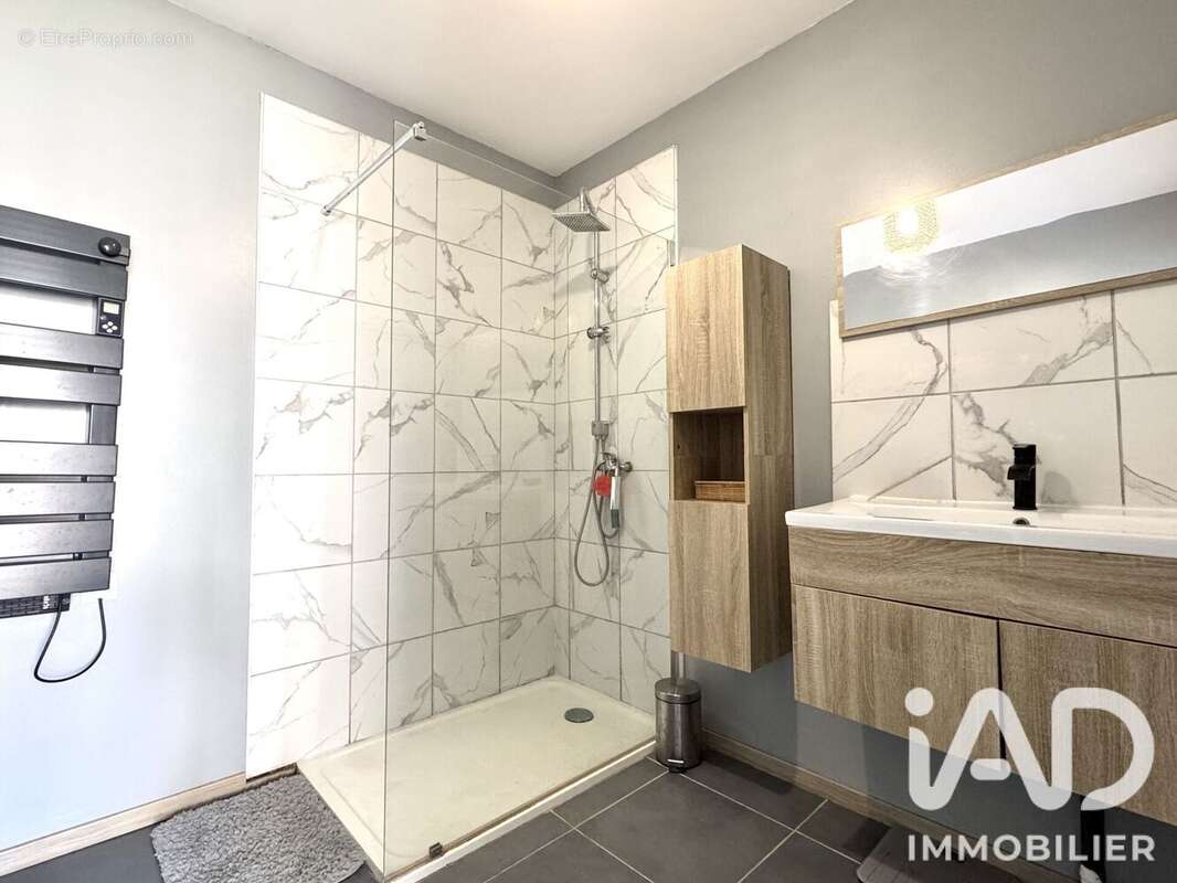 Maison 270 m² à Poligny  - photo 6