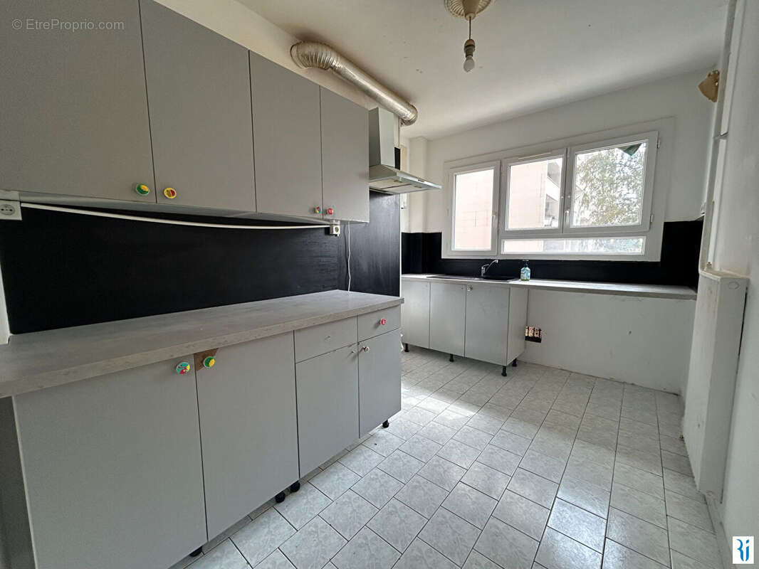 A vendre appartement T5 à Bihorel avec balcon - photo 2