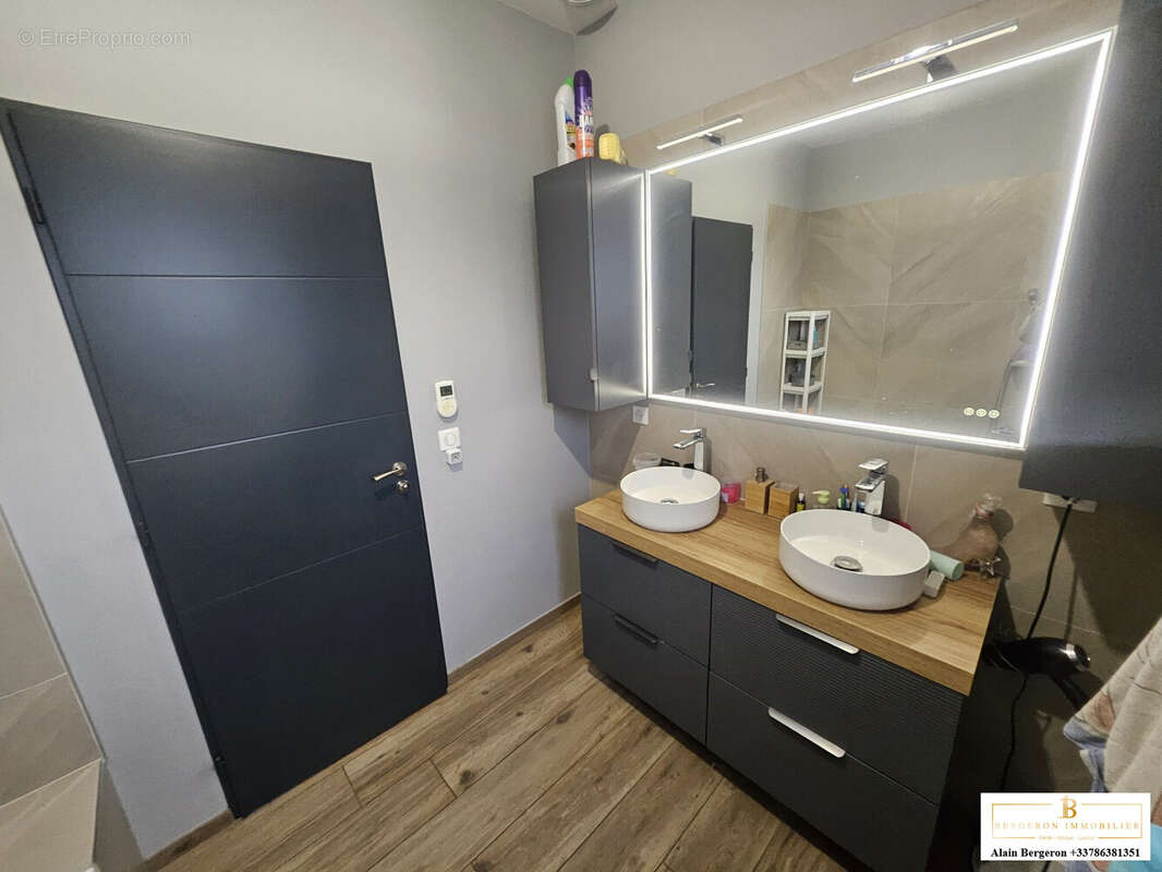Maison 119 m² à Saint-Cezaire-Sur-Siagne  - photo 9