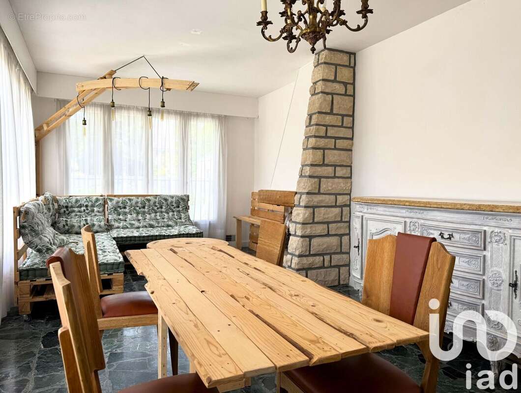 Photo 2 - Maison à FONTAINE-LA-MALLET