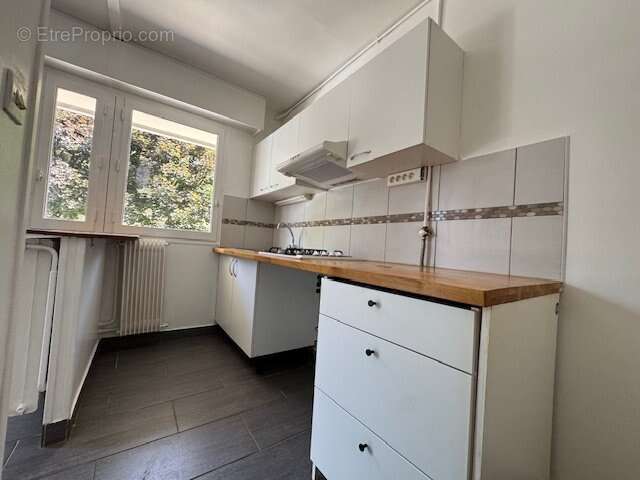 Appartement à SAINT-MAUR-DES-FOSSES