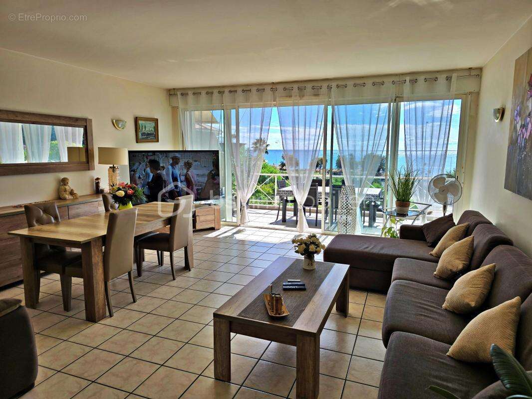 A saisir, Appartement front de mer T3 - 95m², terrasse 30m², parking + cave, dans résidence de haut standing, secteur prisé du R - photo 6