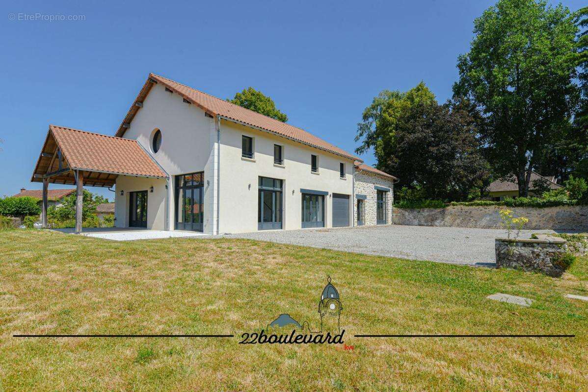 Maison à RILHAC-RANCON