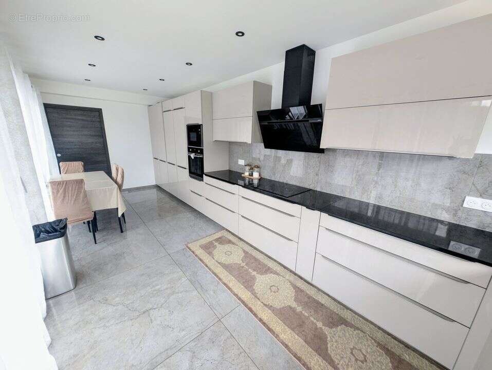 Maison à LA RAVOIRE