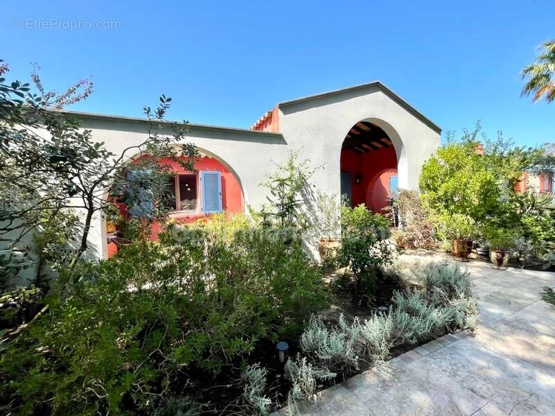 Maison à AIGUES-MORTES