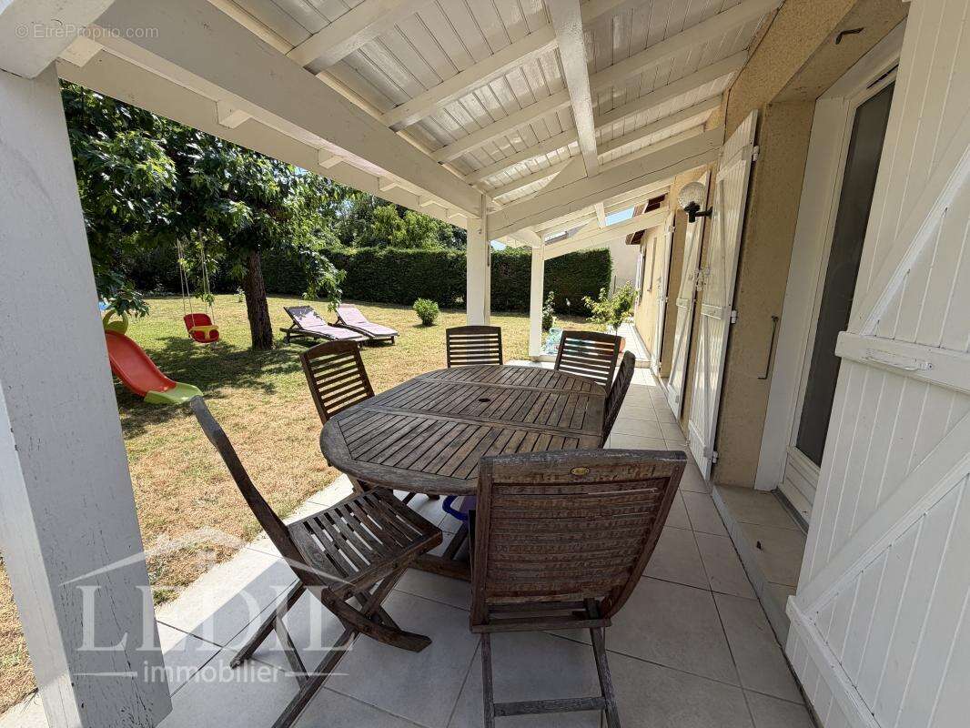 PLAIN-PIED avec garage et jardin clos - photo 3