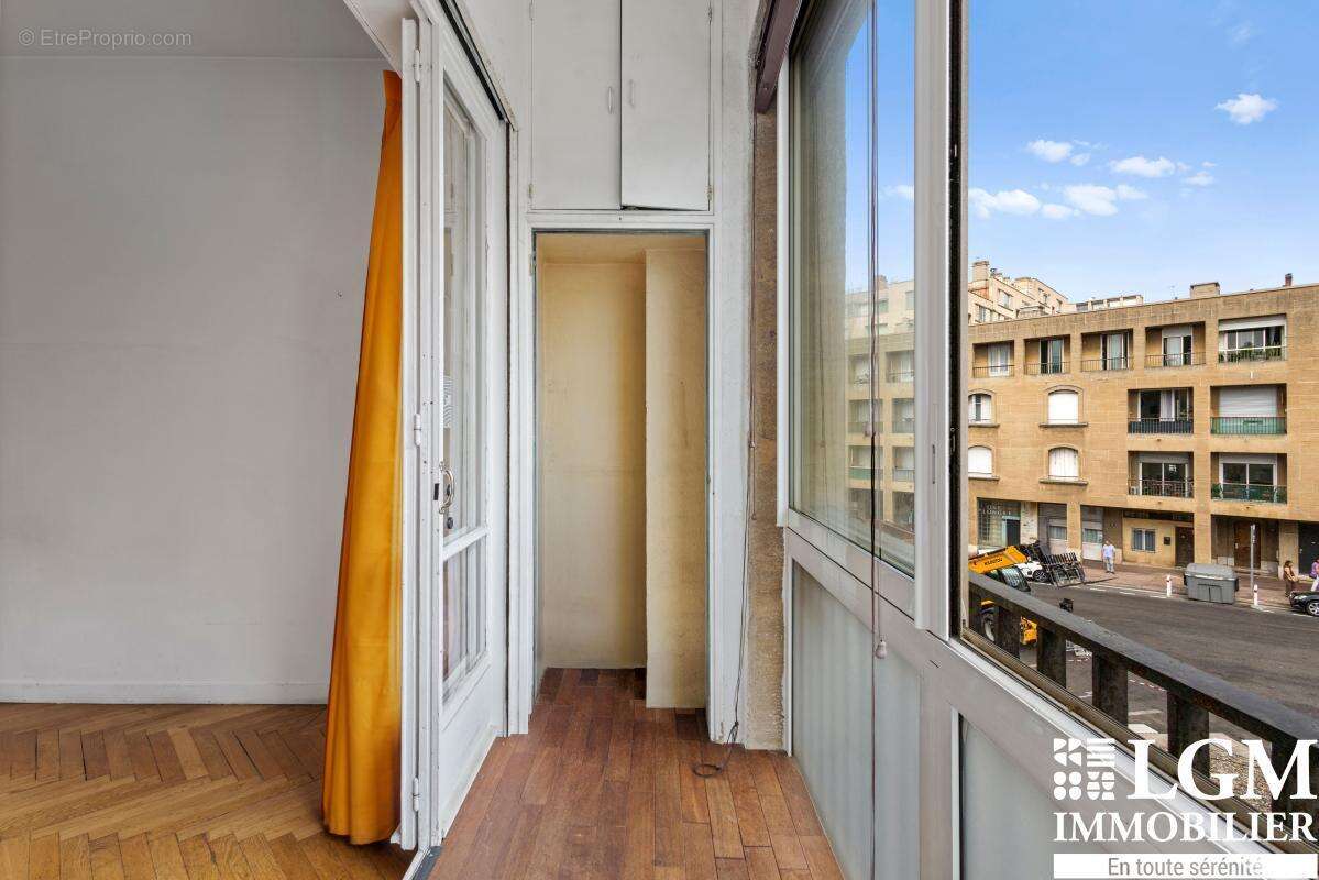 Marseille Vieux-Port – Appartement T3 traversant avec vue panoramique exceptionnelle - photo 11