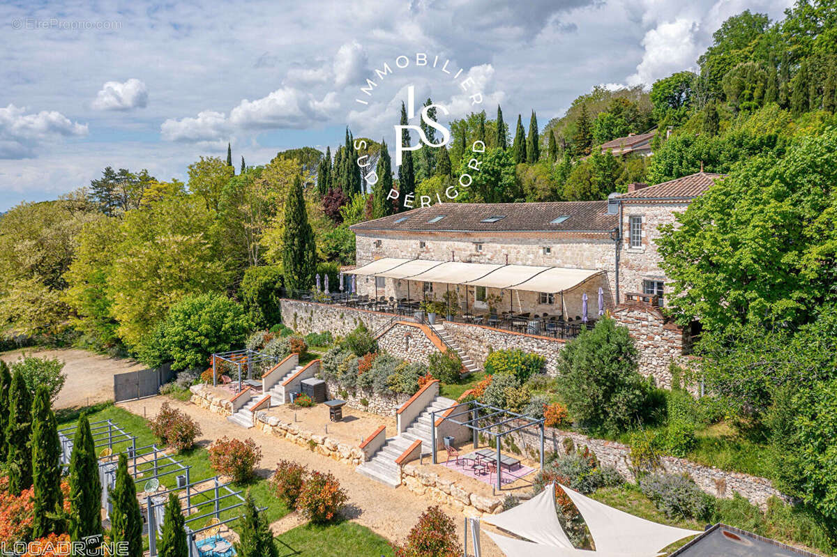 Ensemble immobilier sur les hauteurs de Penne d'Agenais - photo 2