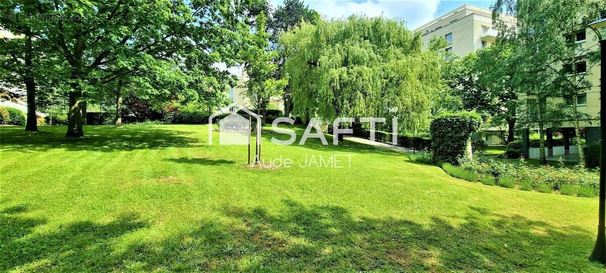Photo 1 - Appartement à VERSAILLES