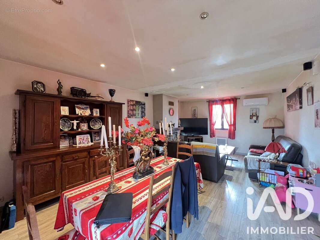 Maison 125 m² à Moneteau  - photo 5