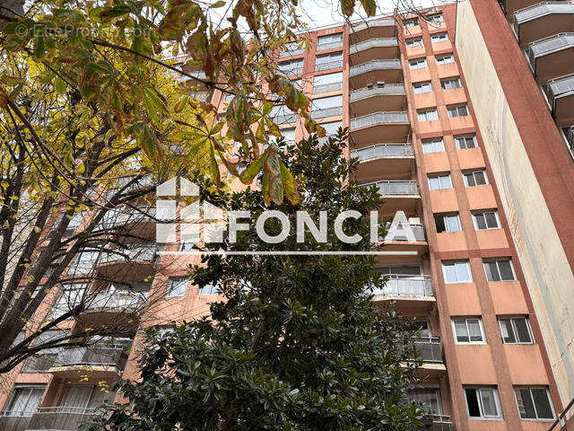 Appartement à PARIS-19E