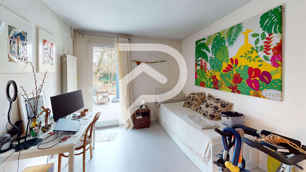 Maison à VERNEUIL-SUR-SEINE