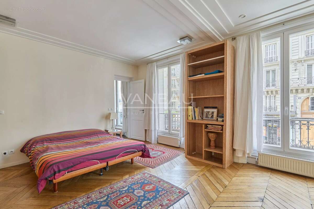 Appartement à PARIS-9E