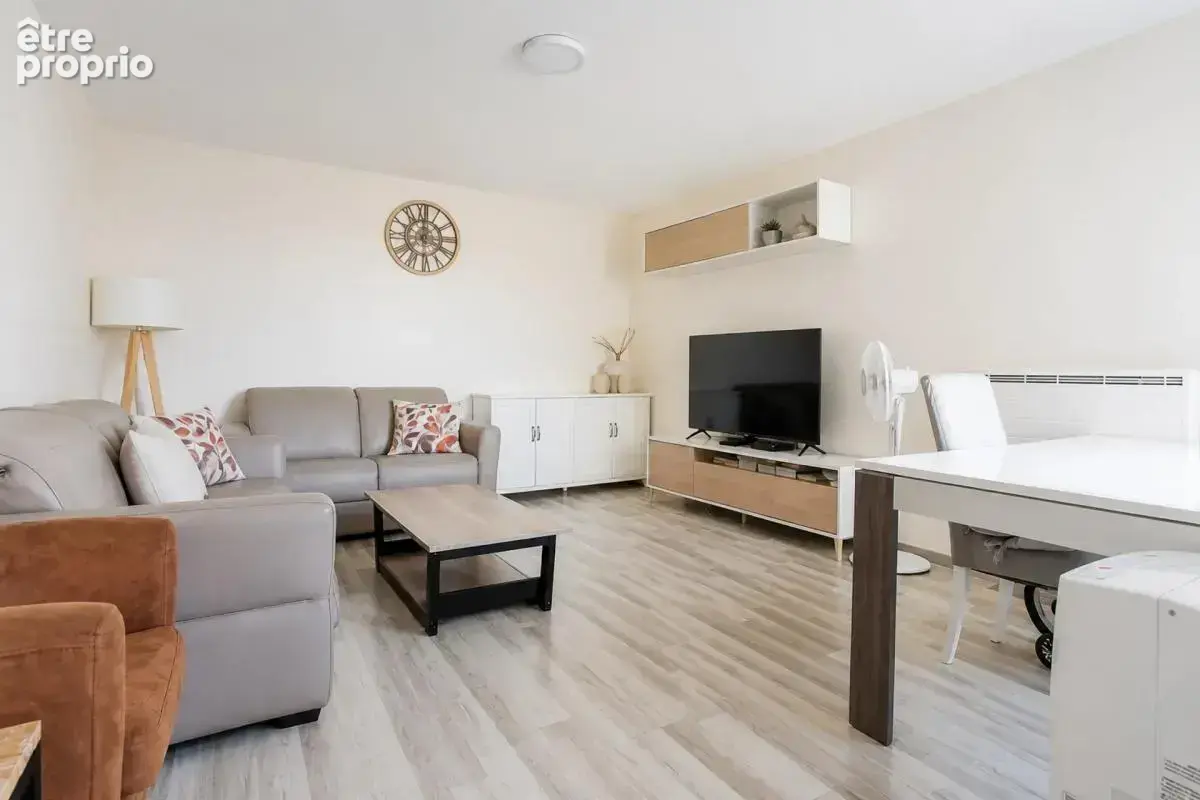 Appartement 3 pièces de 59 m² à La Courneuve - photo 4
