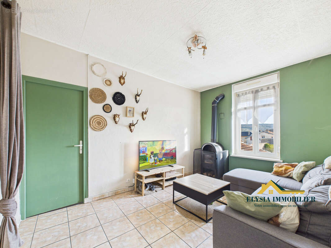 Appartement à PAGNY-SUR-MOSELLE