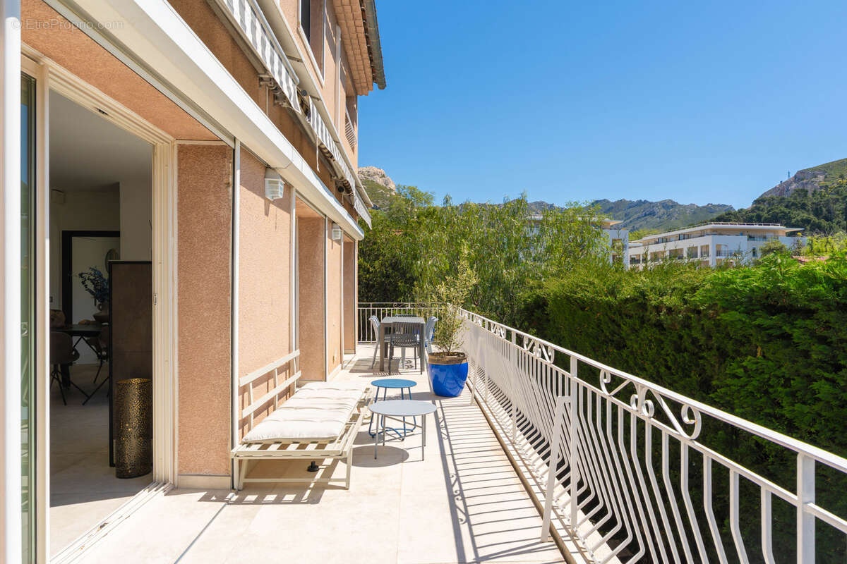 Appartement à MARSEILLE-9E