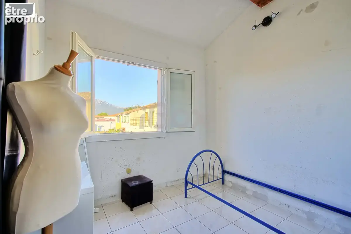 La crau - proche centre et commodites - photo 8