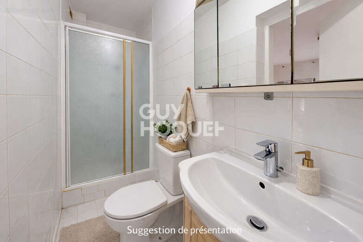 Appartement à AUBERVILLIERS