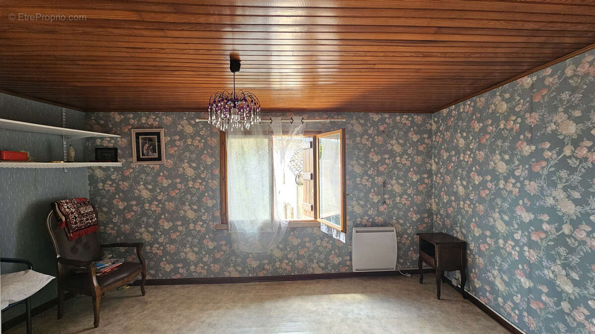 Maison à BEAUCHASTEL