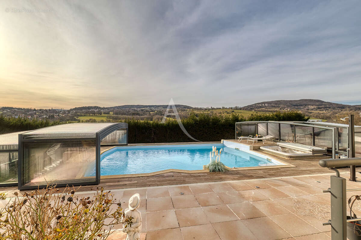Maison saint-martin-bellevue  154m², (244 m² au sol) - photo 13