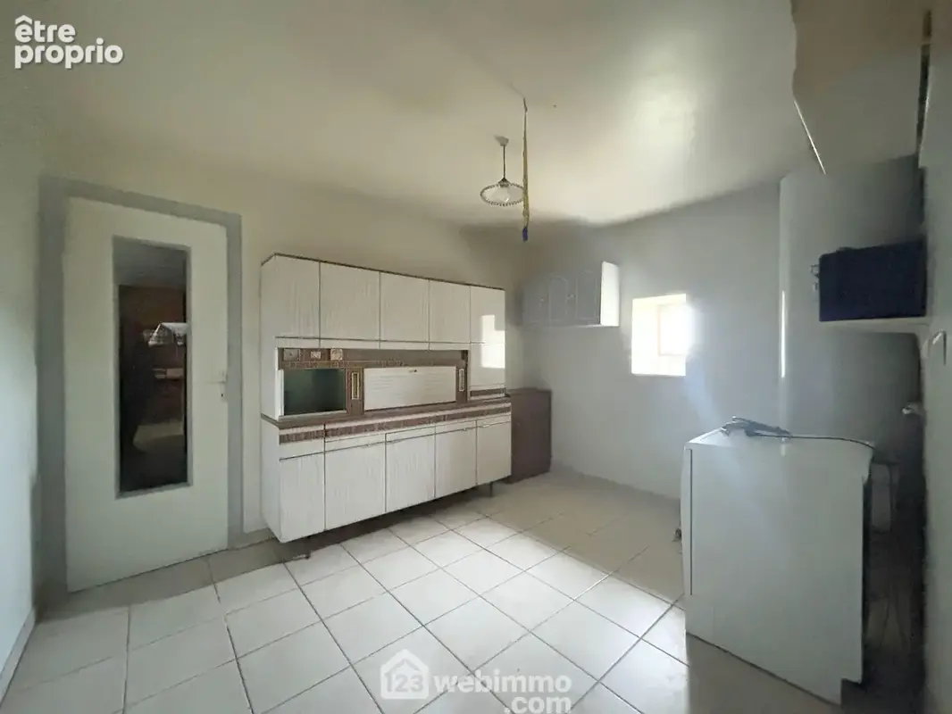 Maison 5 pièces 108 m² à vendre à Plouzelambre (22420) - photo 5