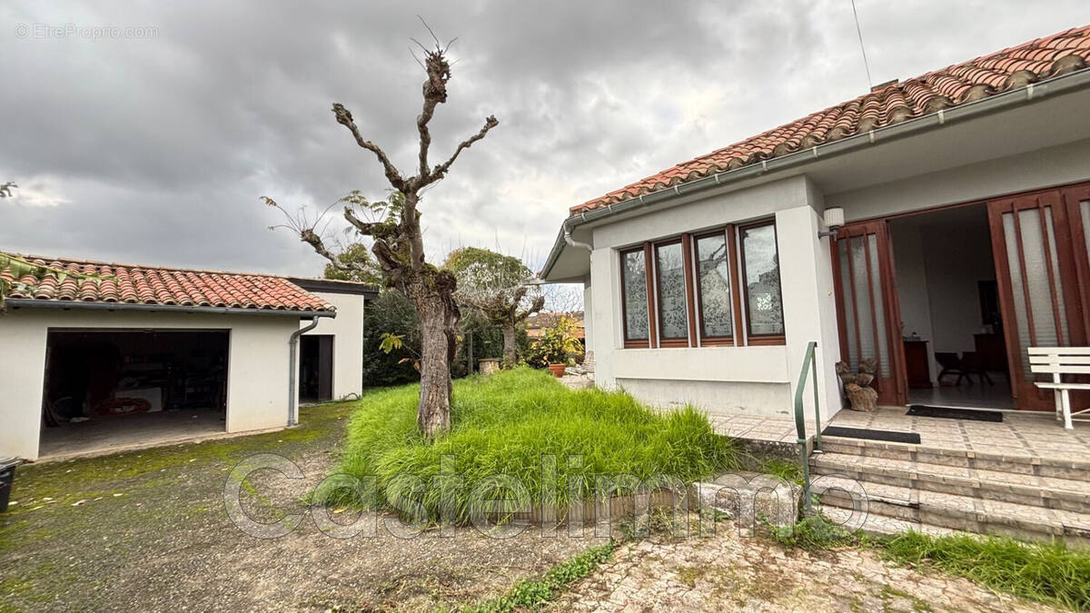 Maison à CASTELSARRASIN