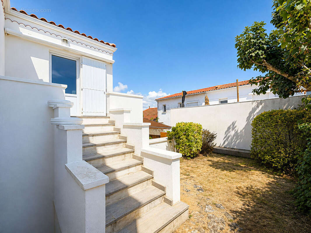 Votre pied-à-terre à 2 pas de la plage! - photo 2