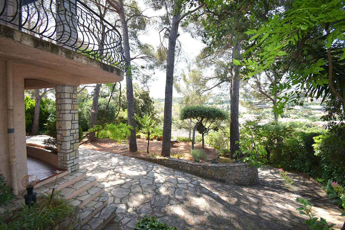 Maison à SAINT-RAPHAEL