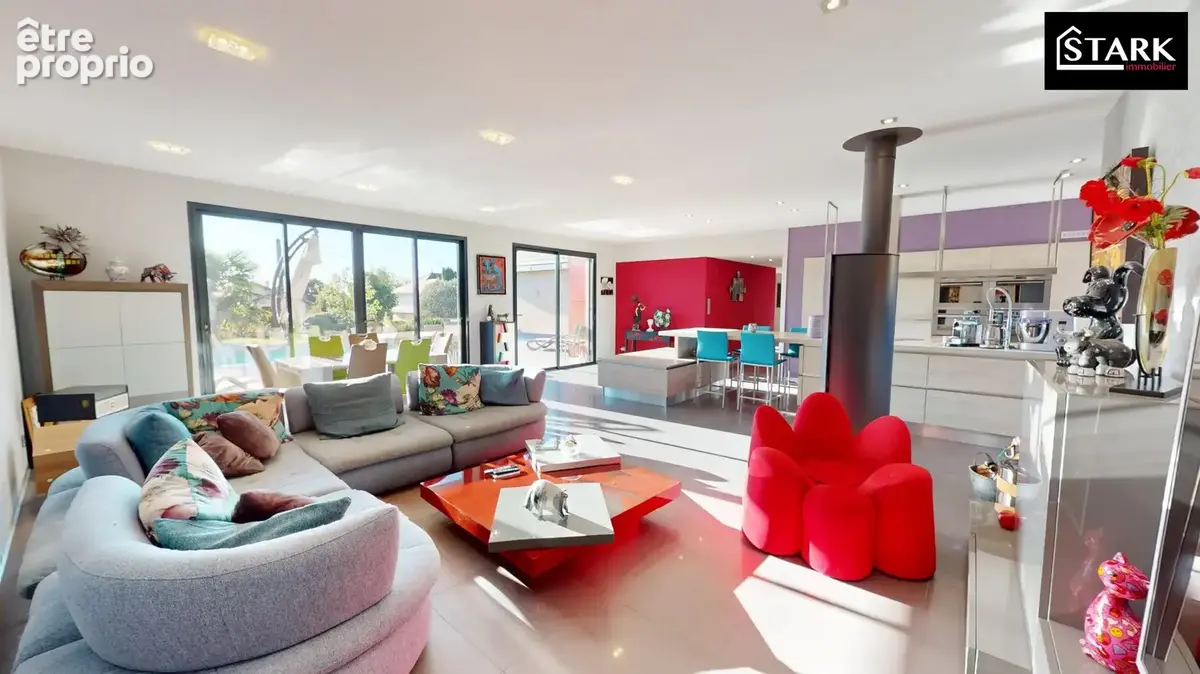 Maison 7 pièces 217 m² à vendre à Vandoncourt (25230) - photo 2