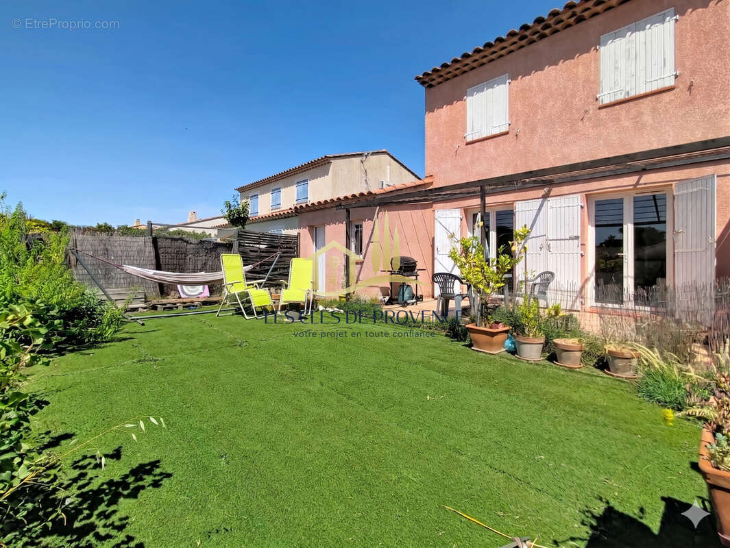 Maison à LA FARE-LES-OLIVIERS