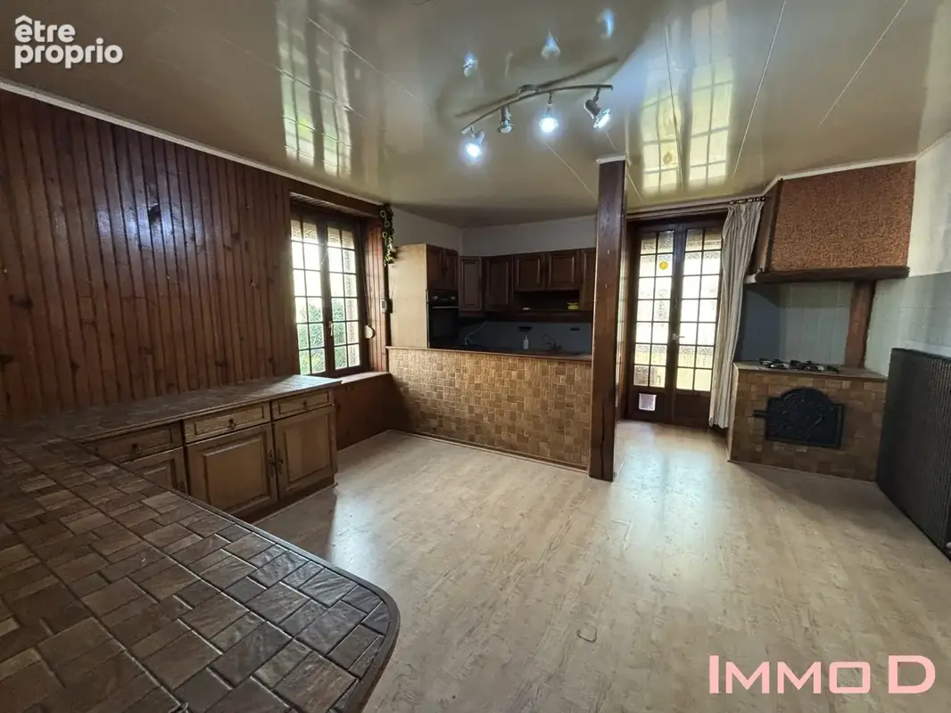 Maison 4 pièces 121 m² à vendre à Thaon-Les-Vosges (88150) - photo 3
