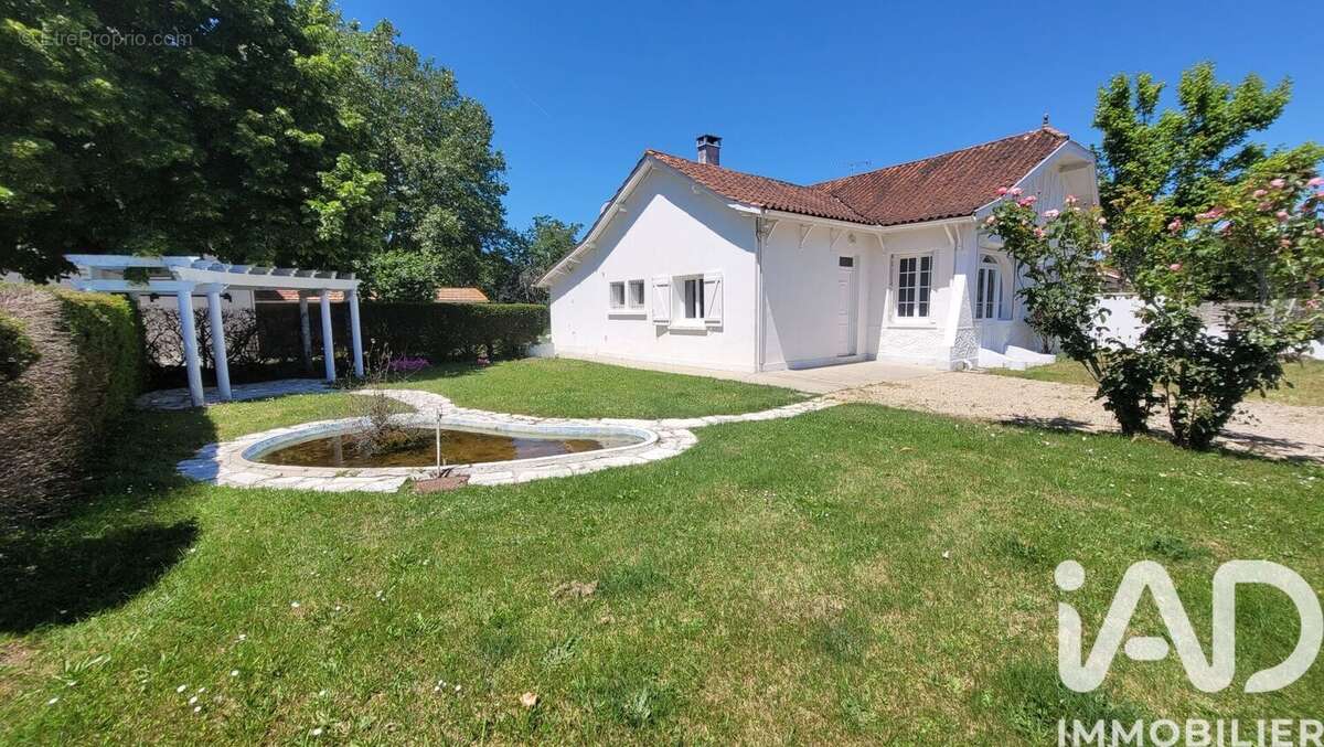 Photo 4 - Maison à LA ROCHE-CHALAIS
