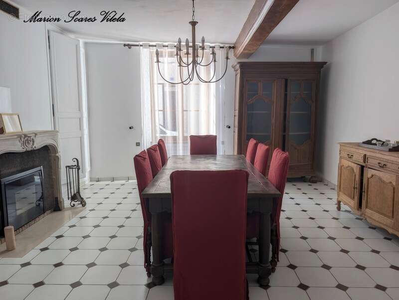 Maison à CHAUMES-EN-BRIE