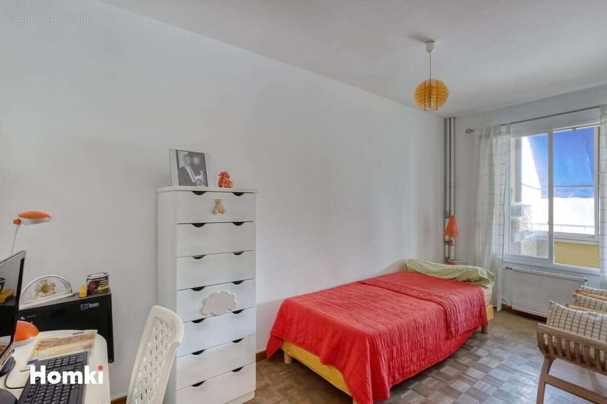 Appartement à MARSEILLE-8E