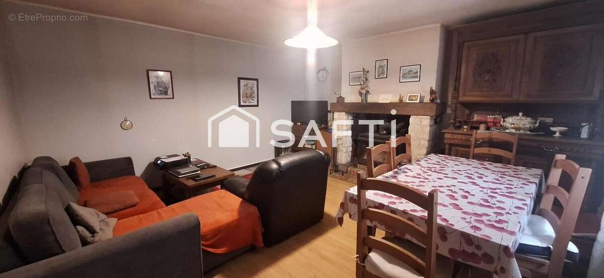 Maison 122 m² à Lavaveix-Les-Mines  - photo 3