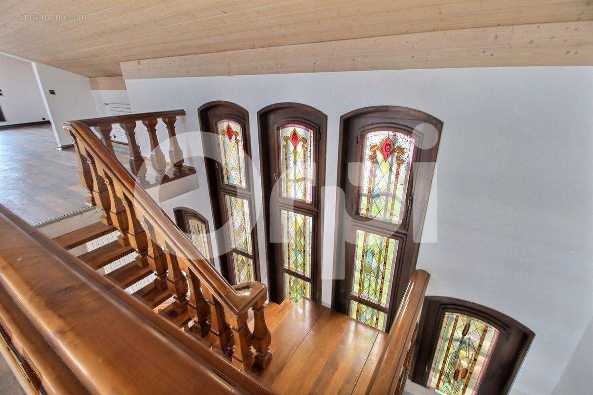 Maison à VETRAZ-MONTHOUX