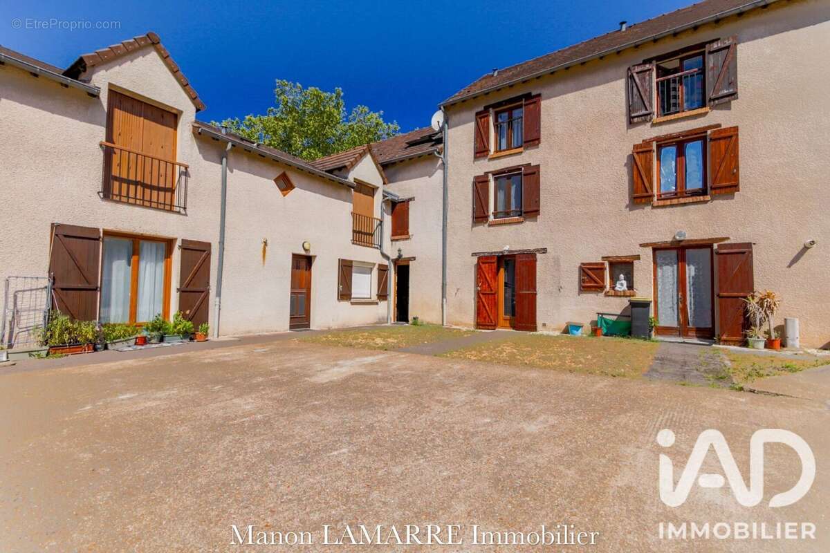 Appartement 87 m² à Issou  - photo 8