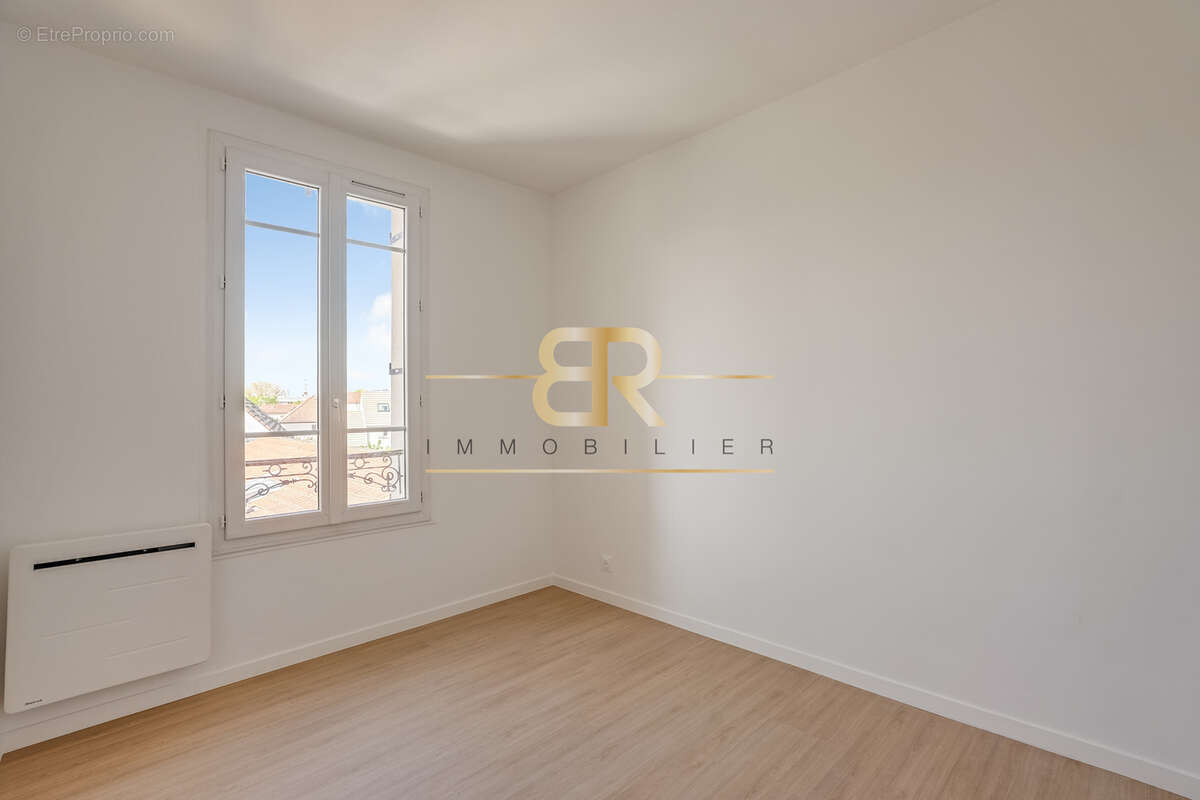 Appartement à GENNEVILLIERS