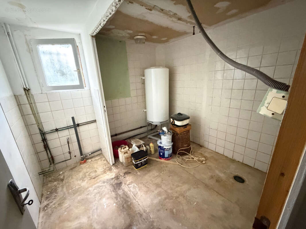 Maison à SEMUR-EN-VALLON