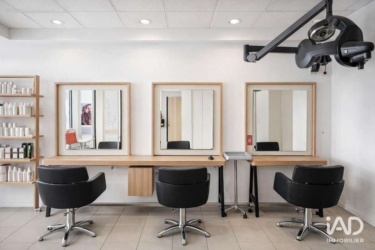 Photo 9 - Commerce à MONTCEAU-LES-MINES