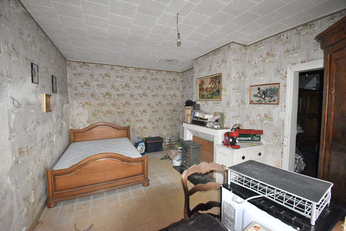 Maison à COURCELLES-SUR-VOIRE