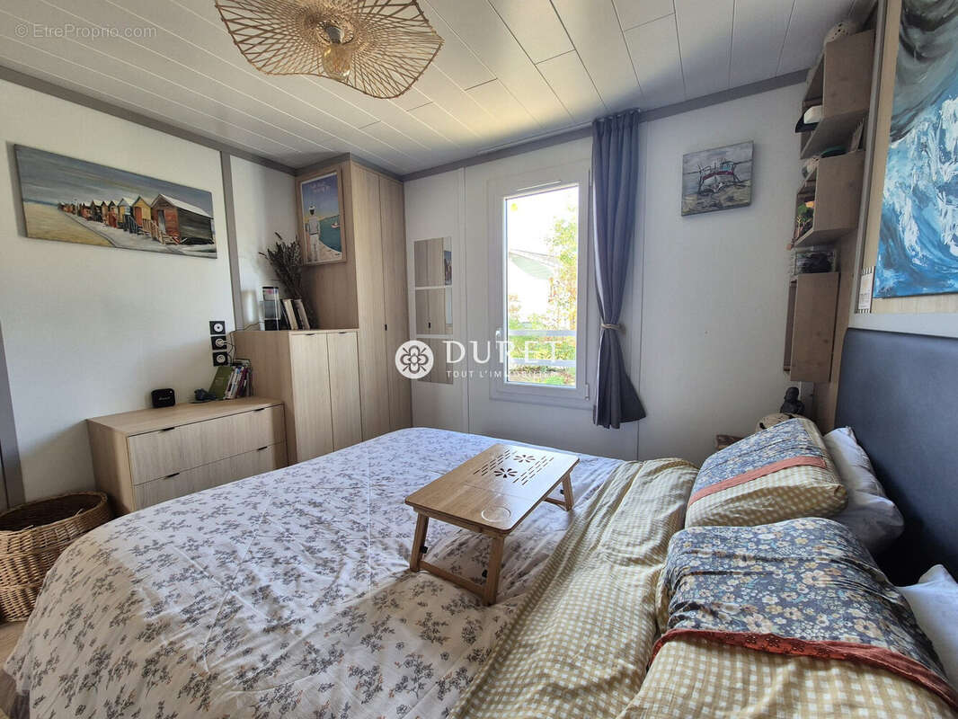 Maison à LA CHAPELLE-HERMIER