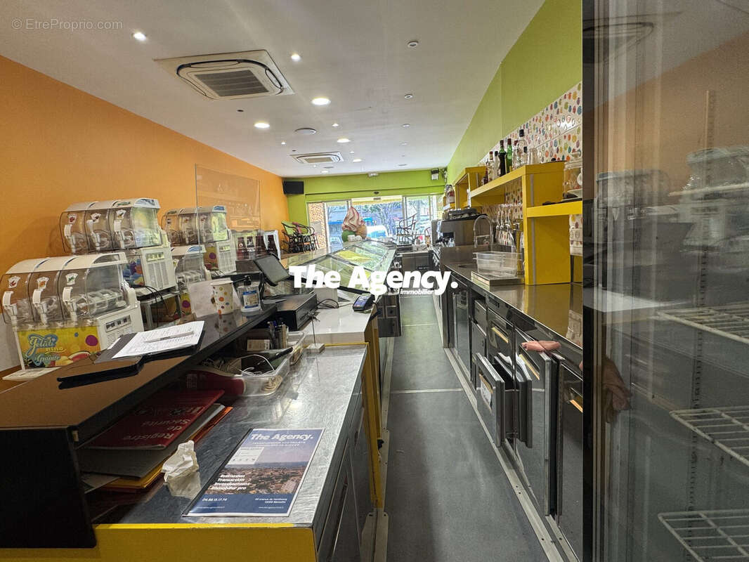 Autre à MARSEILLE-6E