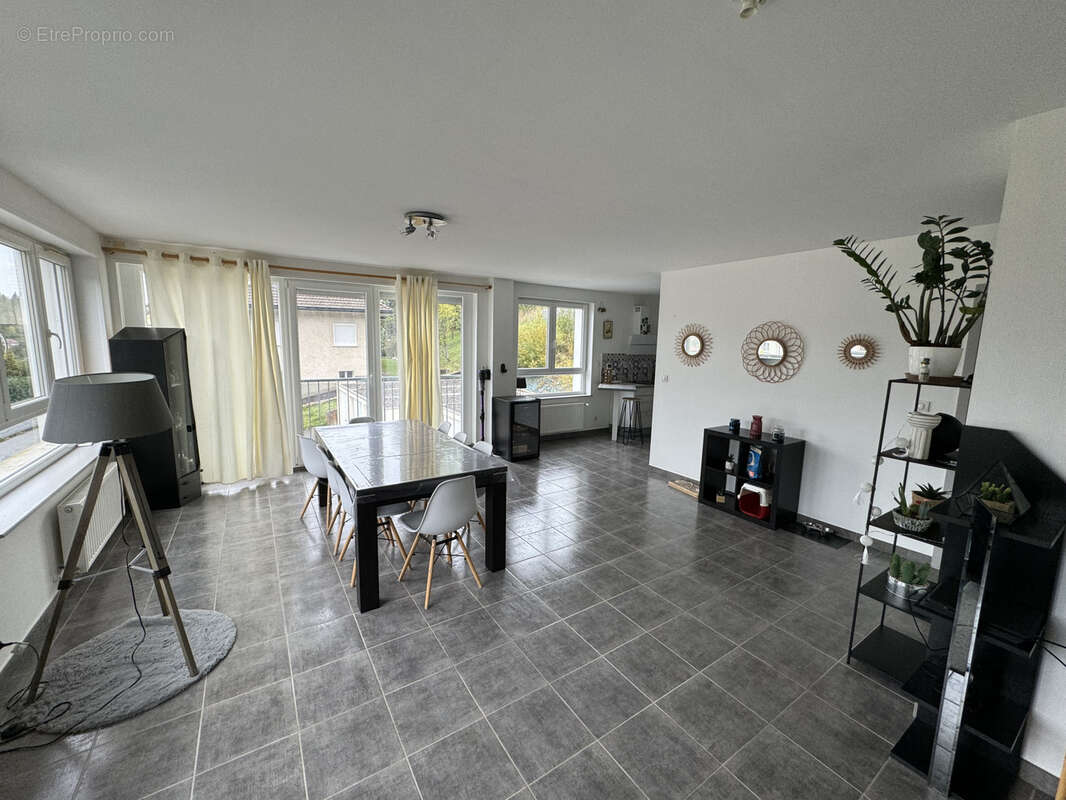 Appartement à MAICHE