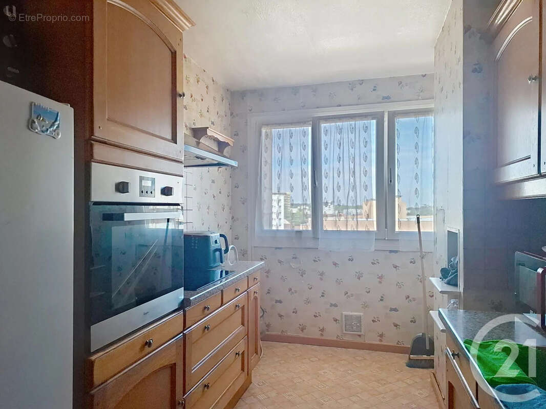 Appartement 77 m² à Melun  - photo 4