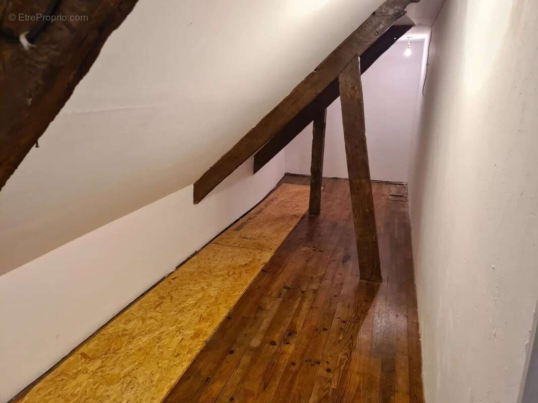 Maison à CORLAY