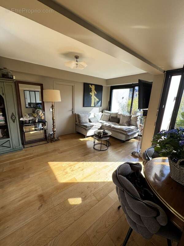 Photo 4 - Appartement à PARIS-16E