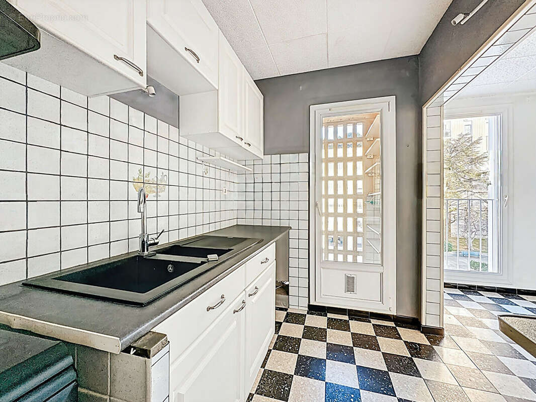 Appartement à MARSEILLE-13E