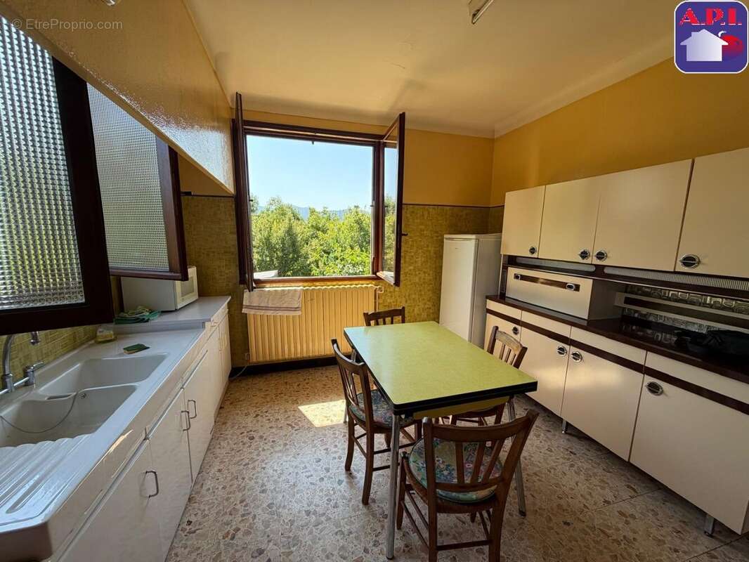 Maison 80 m² à Montjoie-En-Couserans  - photo 3